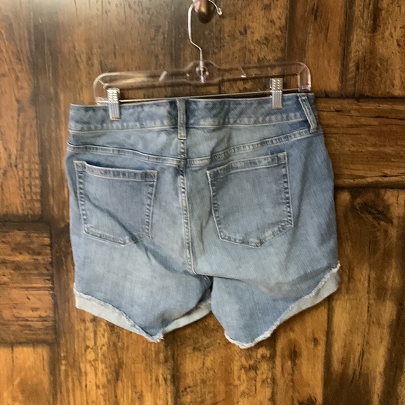 Torrid Jean Shorts Size 12 - Picture 2 of 3